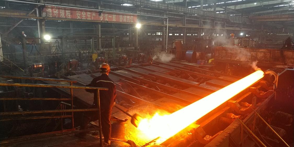 亮麗“風(fēng)景線”——高溫下堅(jiān)守的振達(dá)人